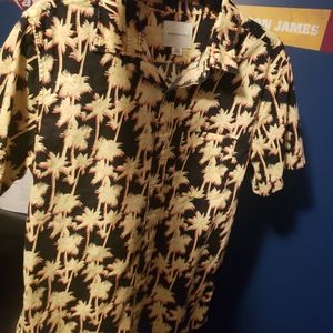 Digital 3D Palm Tree Button Up